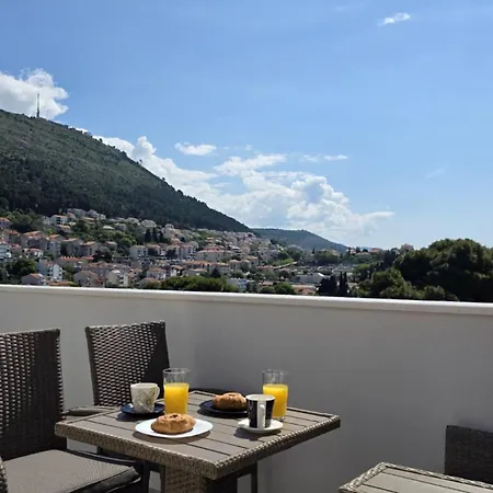 Penthouse Dijana - One Bedroom With Terrace Apartment