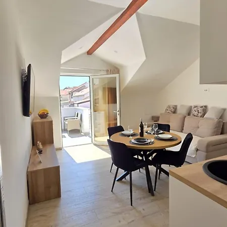 Apartment Penthouse Dijana - One Bedroom With Terrace Dubrovnik