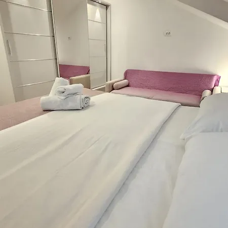 Penthouse Dijana - One Bedroom With Terrace Apartment